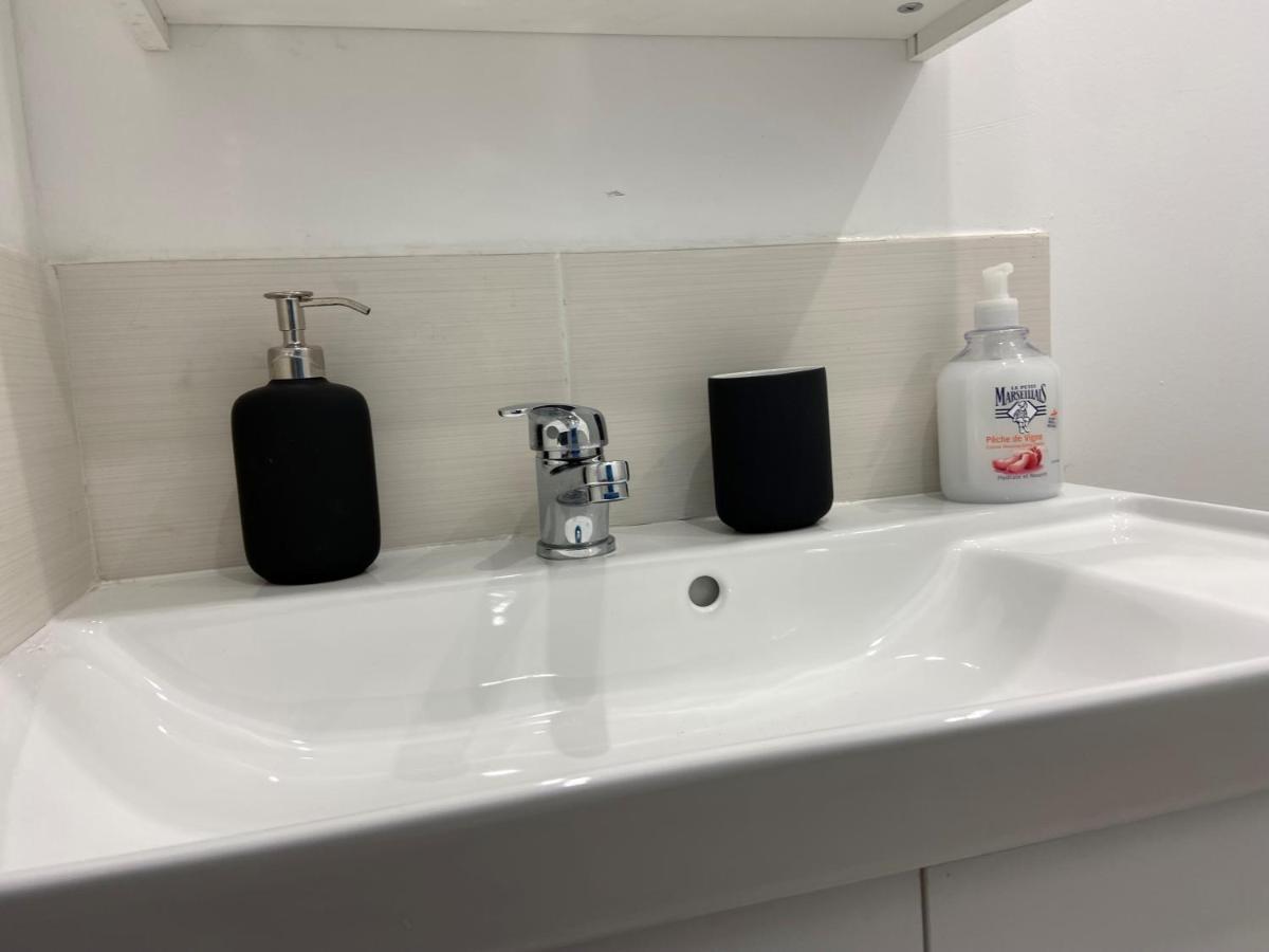 La Galerie, Proche Aeroport Apartment Tille Ngoại thất bức ảnh